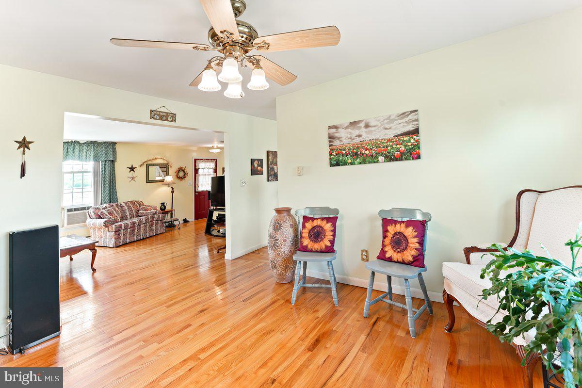 376 Catamount Road Oxford, PA 19363 - Photo 7 of 47 Dining Room
