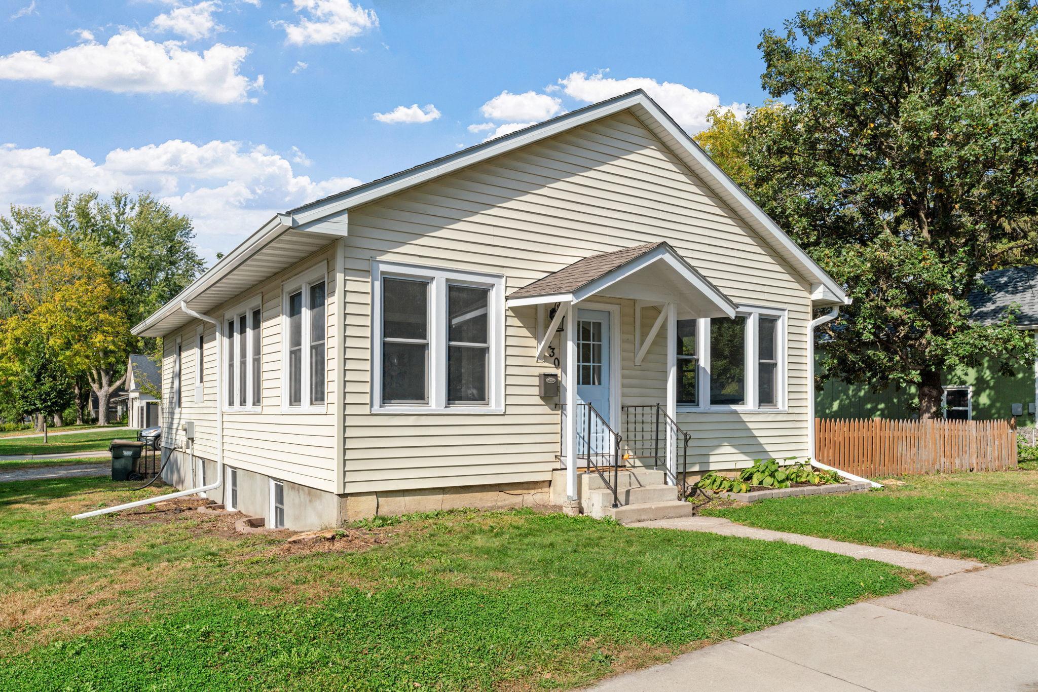 230 Lynn Road Southwest Hutchinson, MN 55350 - Photo 1 of 1 Gallery Image 1