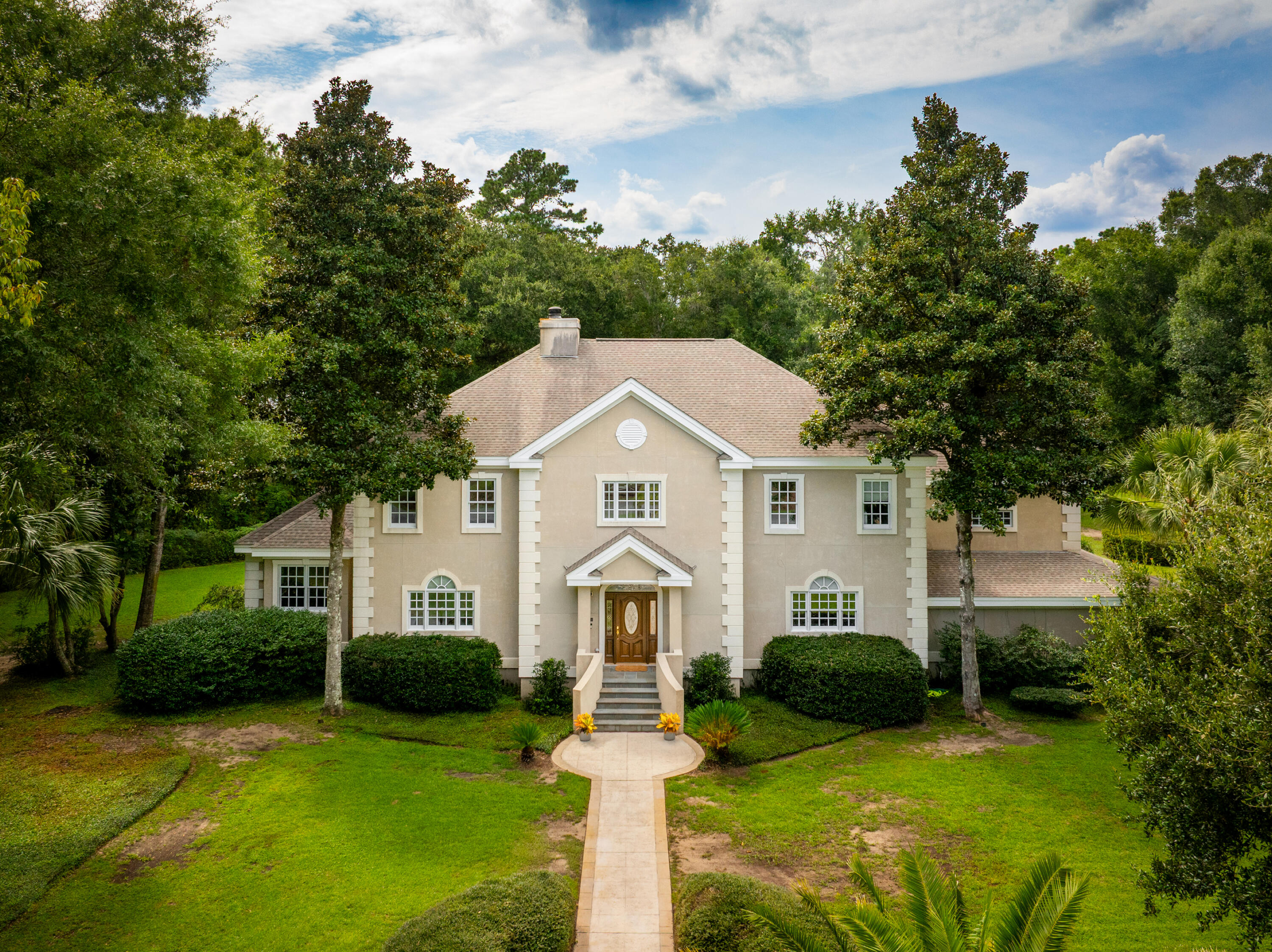 1415 Cardiff Road Mount Pleasant, SC 29464 - Photo 2 of 91 1415CardiffRd-KeenEyeMarketing-001