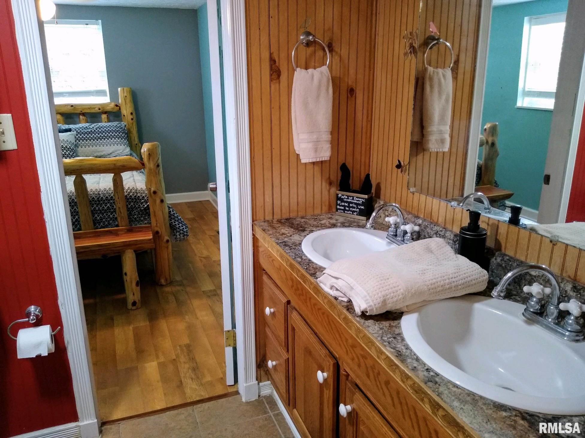 160 Front Street Elizabethtown, IL 62931 - Photo 8 of 26