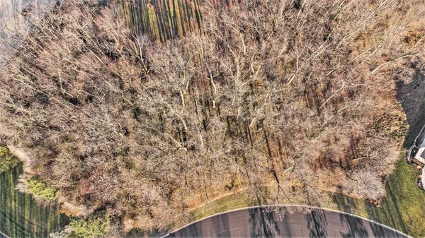 $100,000 | 53068 Summer Breeze Drive, South Bend, IN 46637