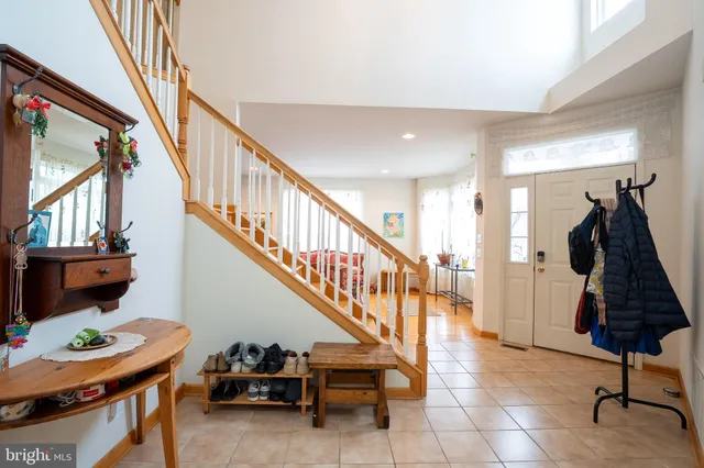 a view of entryway and hall