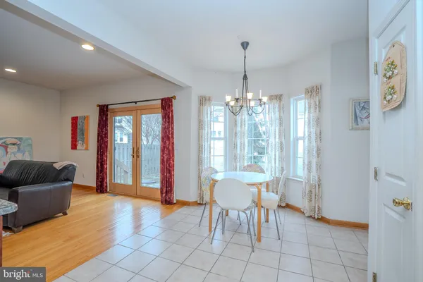 a view of a livingroom with furniture and window