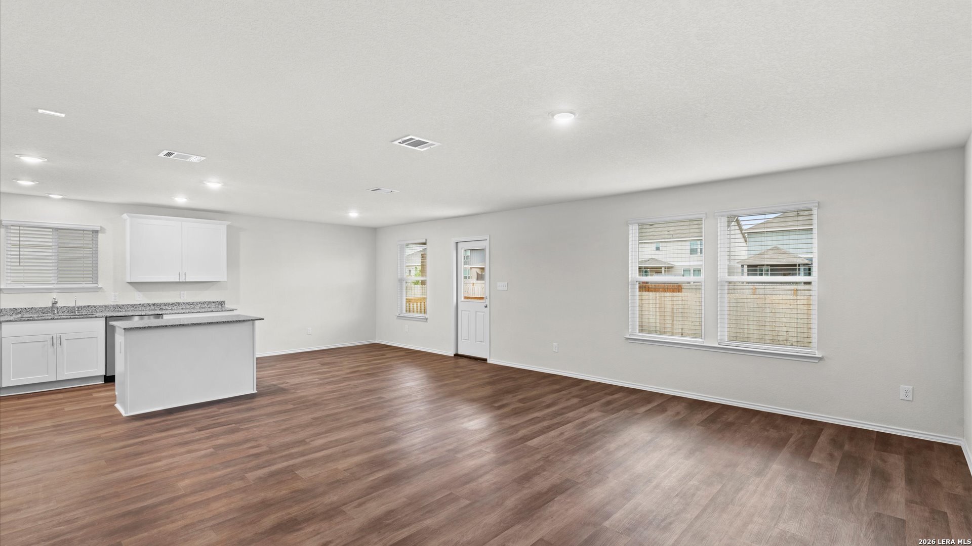 4134 Wild Bloom Road Seguin, TX 78155 - Photo 4 of 28