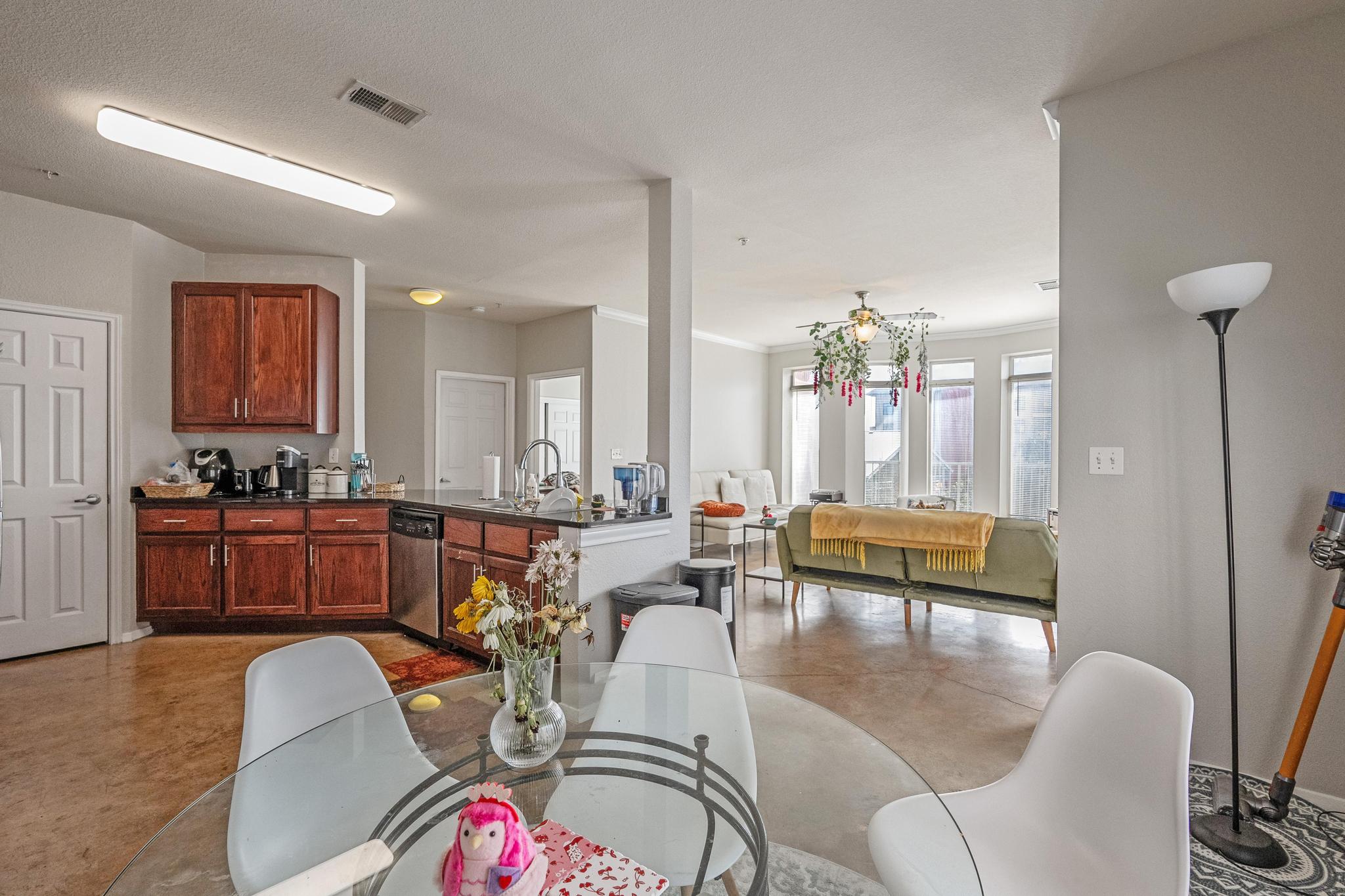 910 West 25th Street, Unit 406 Austin, TX 78705 - Photo 4 of 18