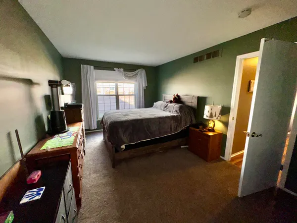 $168,000 | 35466 Stillmeadow Lane, Clinton Township, MI 48035