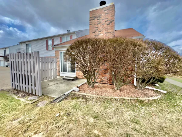 $168,000 | 35466 Stillmeadow Lane, Clinton Township, MI 48035