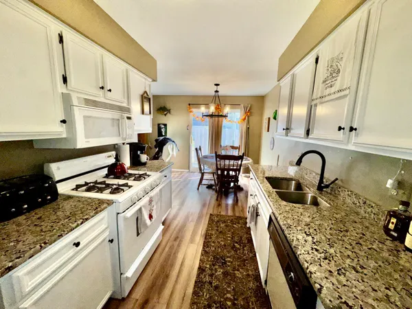 $168,000 | 35466 Stillmeadow Lane, Clinton Township, MI 48035