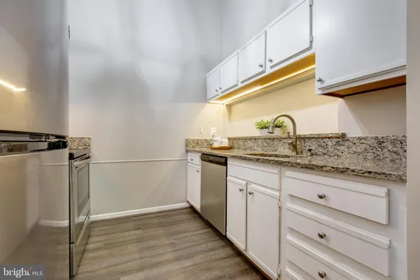 $2,100 | 206 Spring Maiden Court, Unit 302, Glen Burnie, MD 21060