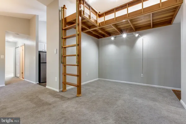 $2,100 | 206 Spring Maiden Court, Unit 302, Glen Burnie, MD 21060