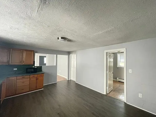 $514,900 | 260 Bridge Street, Manchester, NH 03104