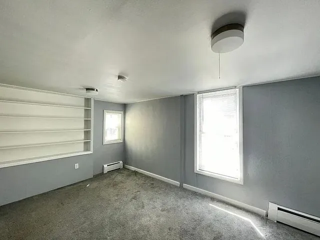 $514,900 | 260 Bridge Street, Manchester, NH 03104