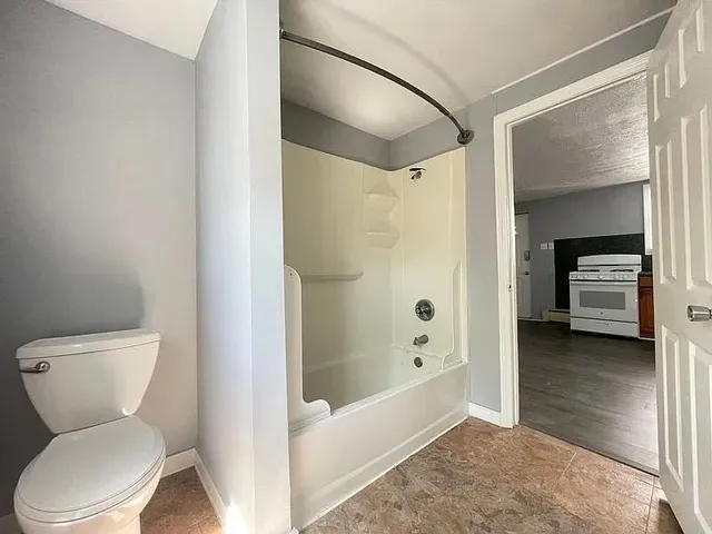 $514,900 | 260 Bridge Street, Manchester, NH 03104