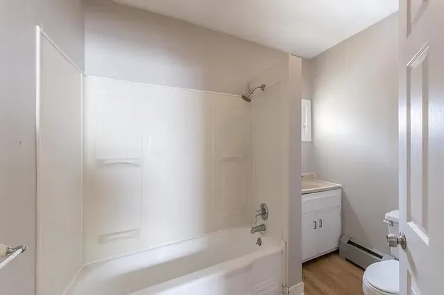 $514,900 | 260 Bridge Street, Manchester, NH 03104