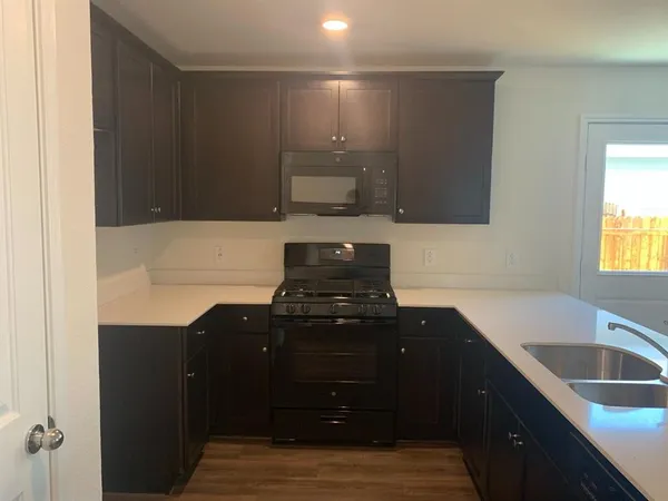 $1,695 | 4323 Johnstown Lane, Forney, TX 75126