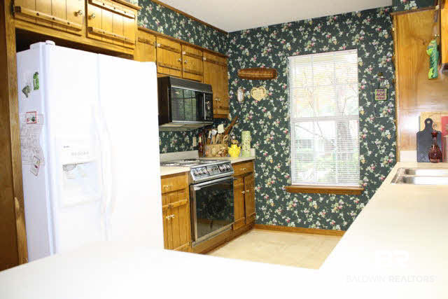 142 Michael Loop Daphne, AL 36526 - Photo 5 of 16 Kitchen 3