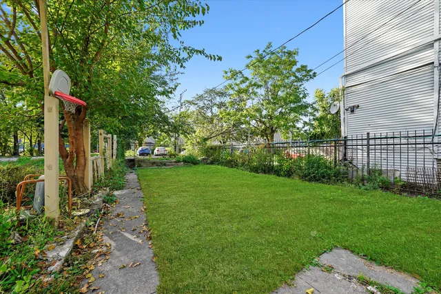 a picture of a wall with a painting on the wall