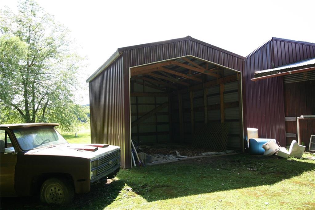 1640 Rutledge Road Transfer, PA 16154 - Photo 15 of 18 Storage Building