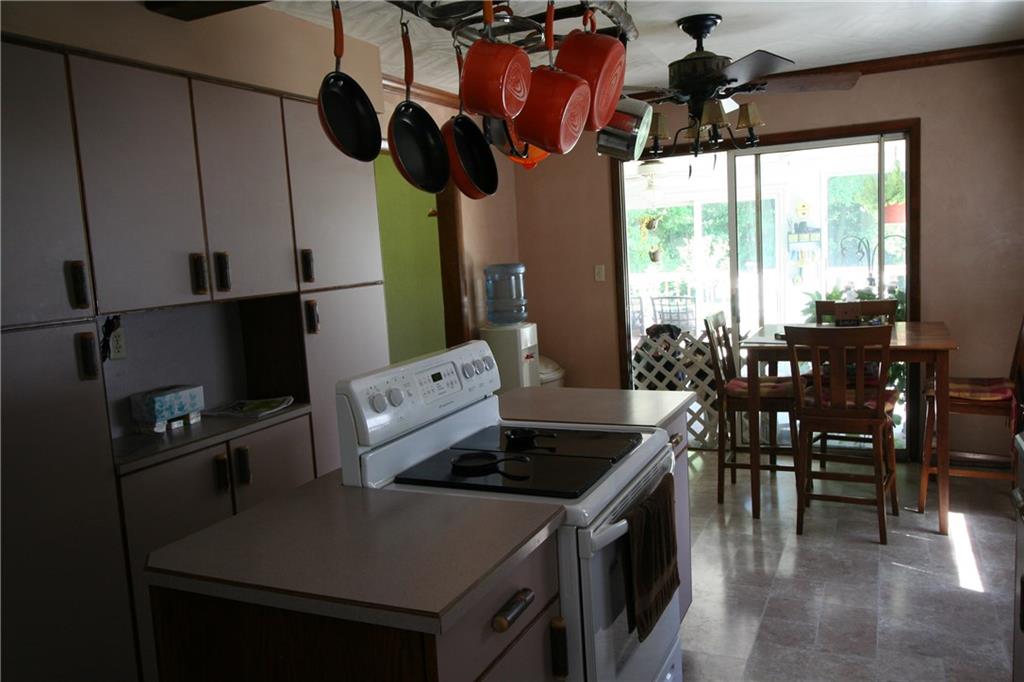 1640 Rutledge Road Transfer, PA 16154 - Photo 4 of 18 Kitchen