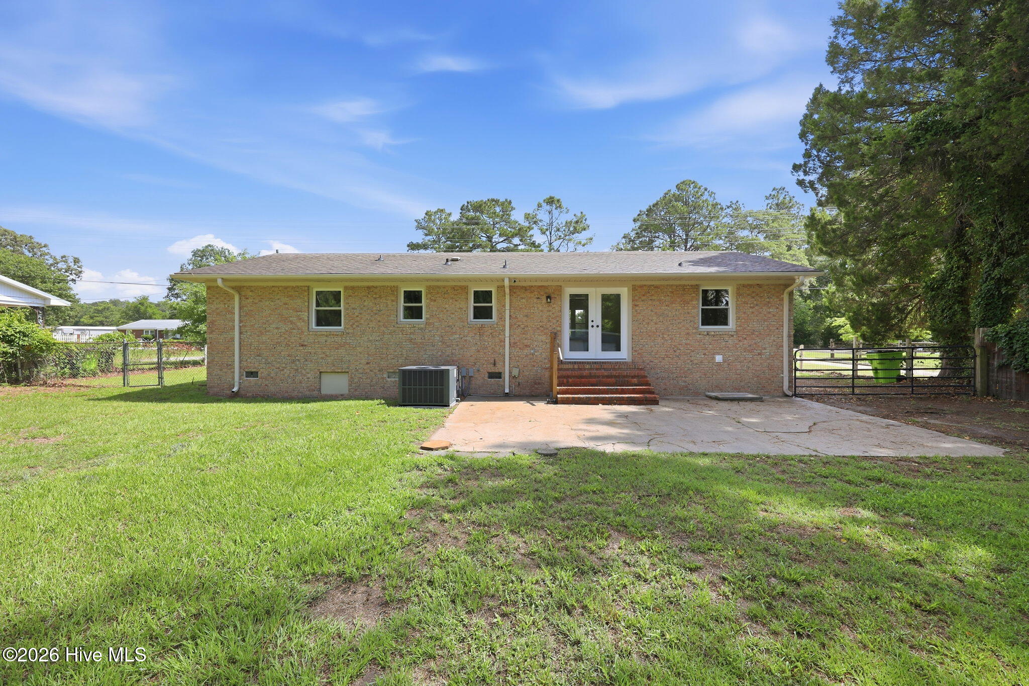 1040 Broad Creek Road New Bern, NC 28560 - Photo 35 of 47 Rear of Home