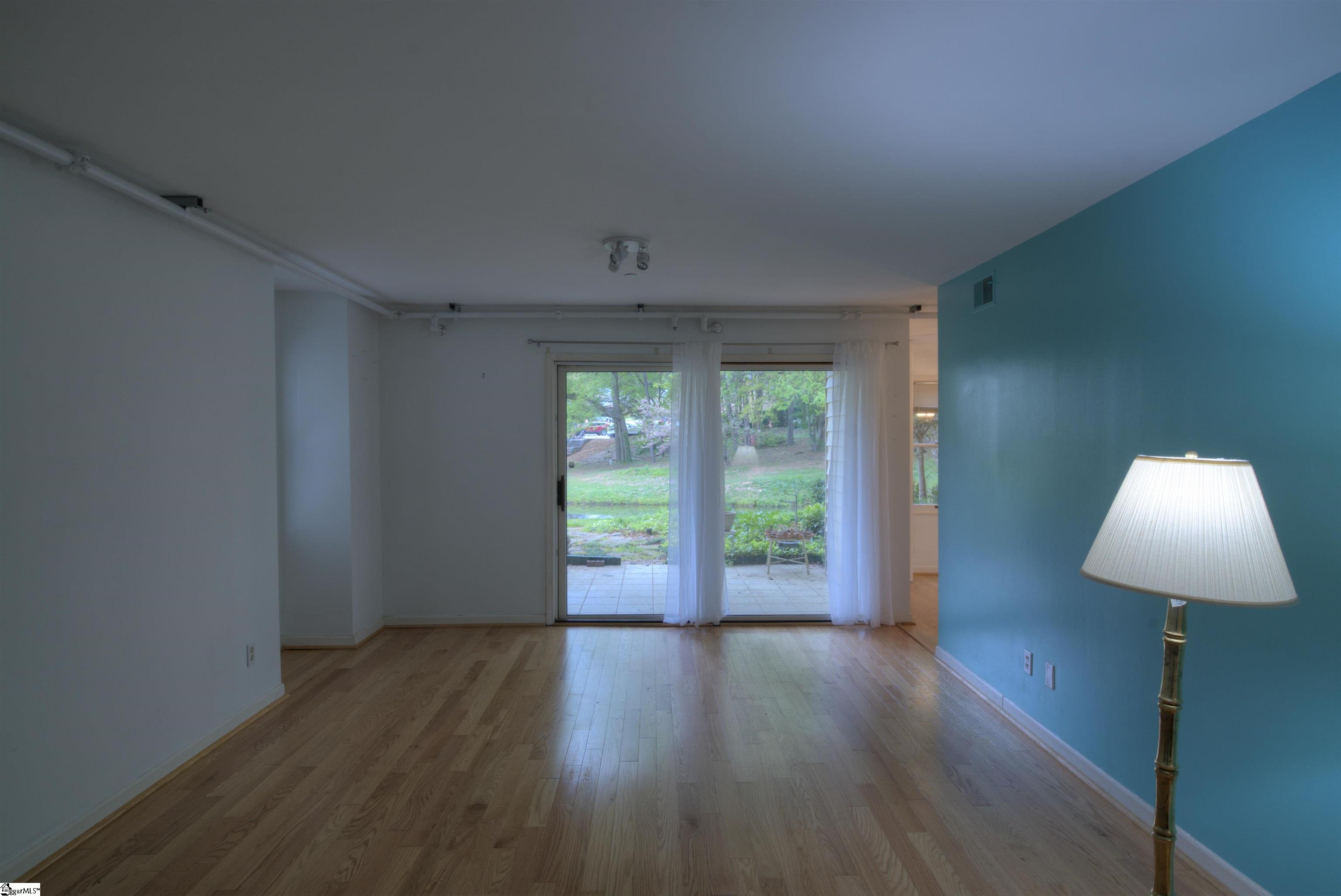 101 Swansgate Place, Greenville, SC 29605 Compass