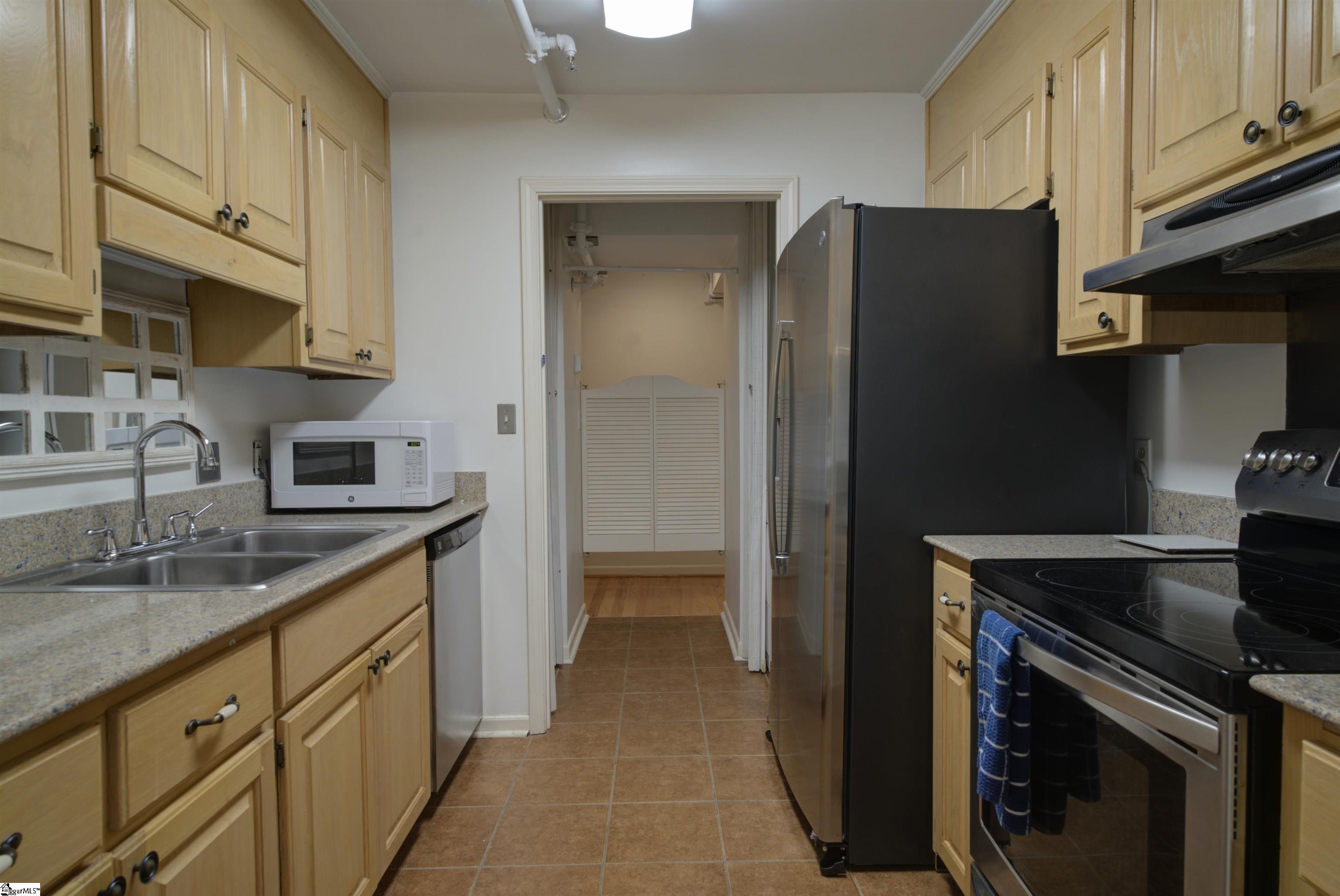 101 Swansgate Place, Greenville, SC 29605 Compass