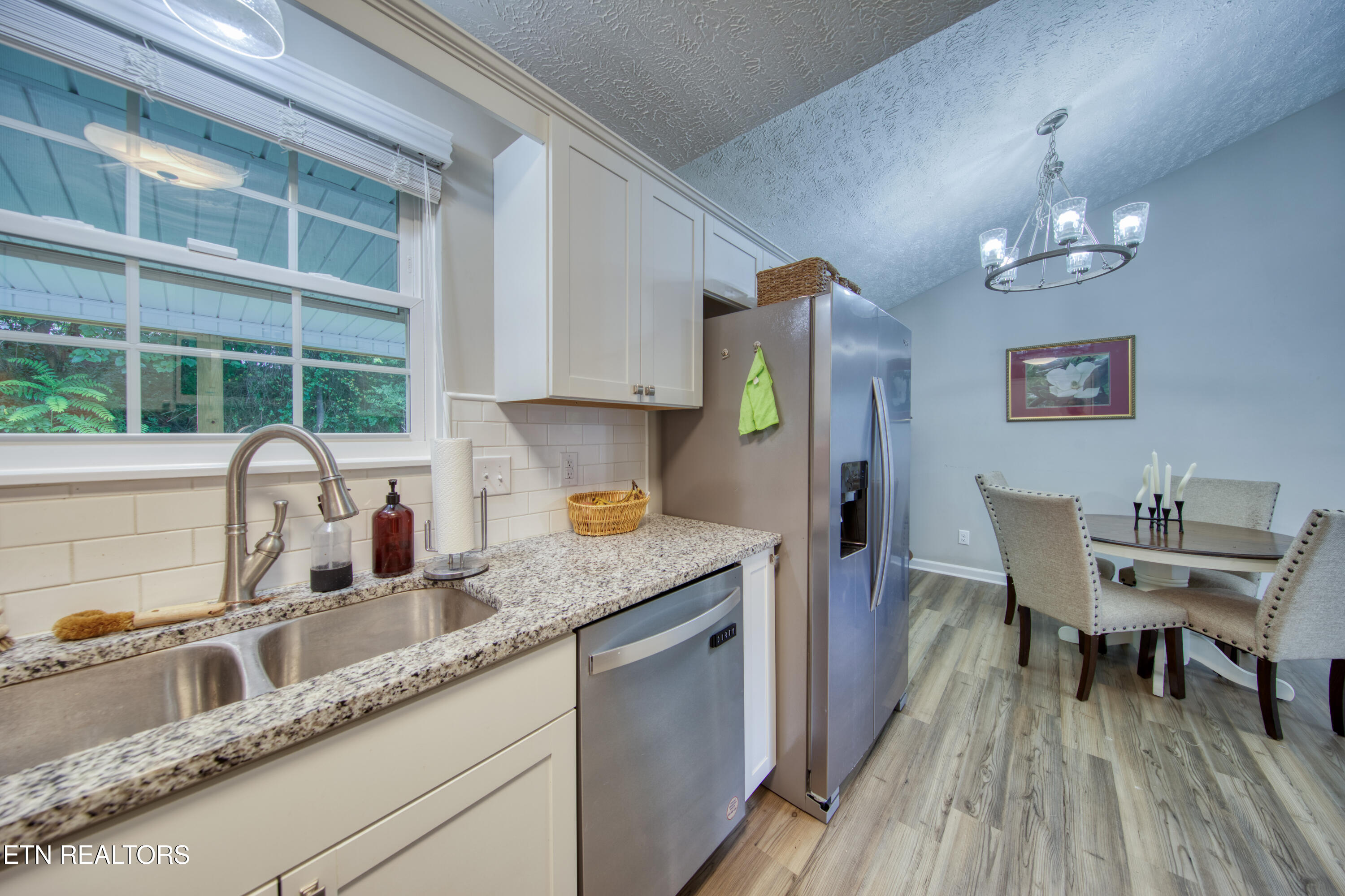 3913 Abercorn Road Knoxville, TN 37921 - Photo 8 of 21 IMG_1519