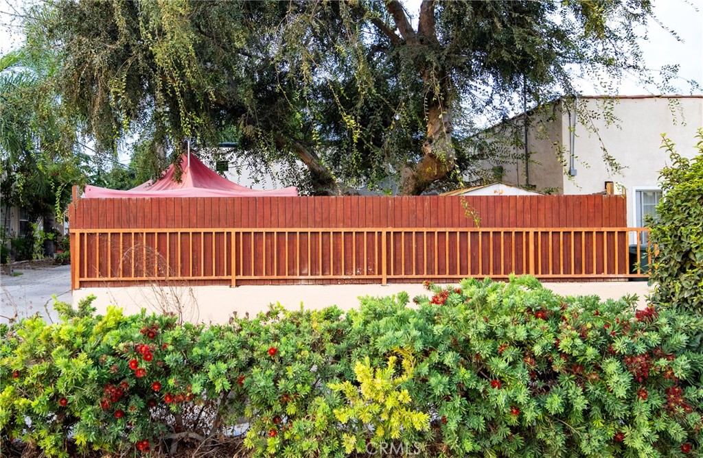 8995 Victoria Avenue South Gate, CA 90280 - Photo 30 of 33