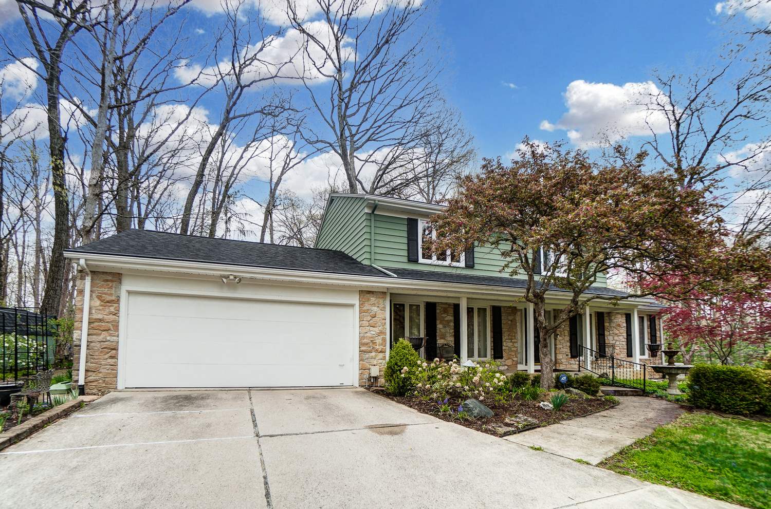 13106 Ravine Trail Fort Wayne, IN 46814 - Photo 1 of 36 Gallery Image 1