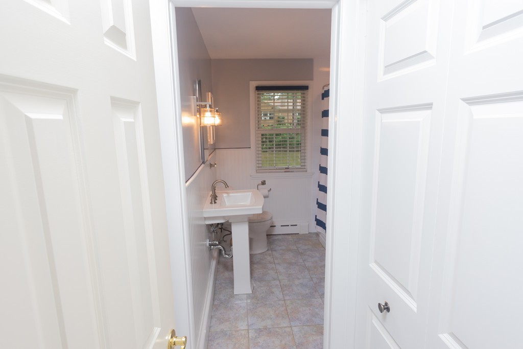 64 Ridge Road Longmeadow, MA 01106 - Photo 14 of 29
