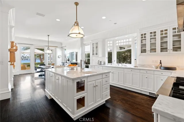$19,500,000 | 2411 Bayshore Drive, Newport Beach, CA 92663