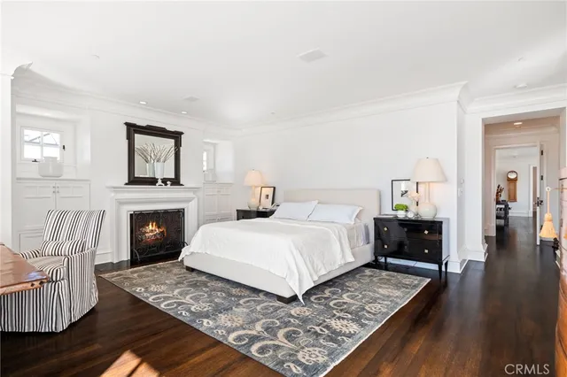 $19,500,000 | 2411 Bayshore Drive, Newport Beach, CA 92663