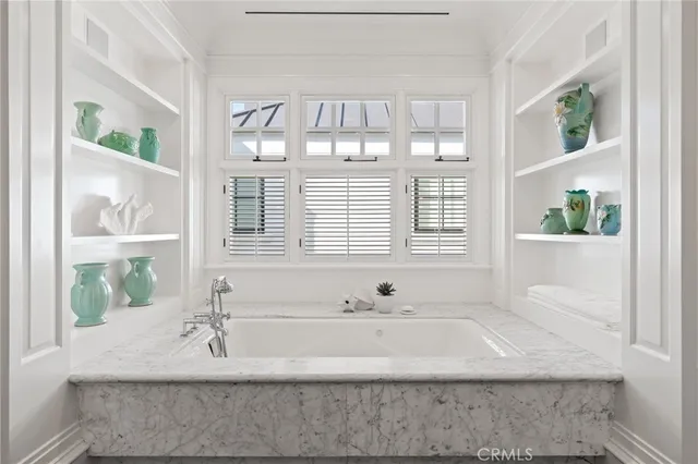 $19,500,000 | 2411 Bayshore Drive, Newport Beach, CA 92663