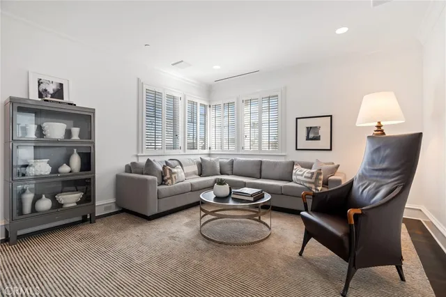 $19,500,000 | 2411 Bayshore Drive, Newport Beach, CA 92663