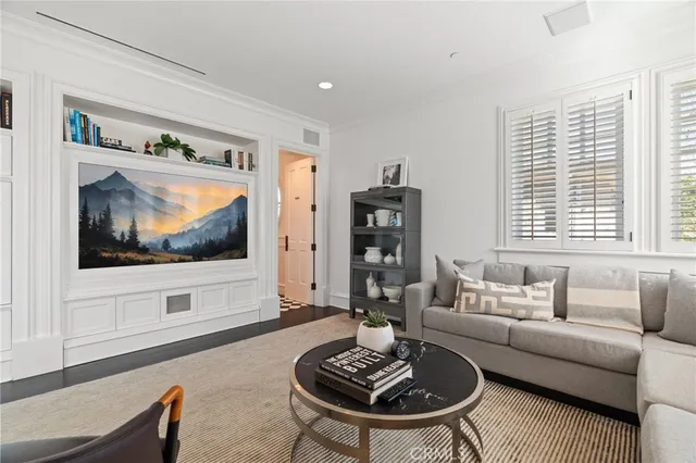 $19,500,000 | 2411 Bayshore Drive, Newport Beach, CA 92663