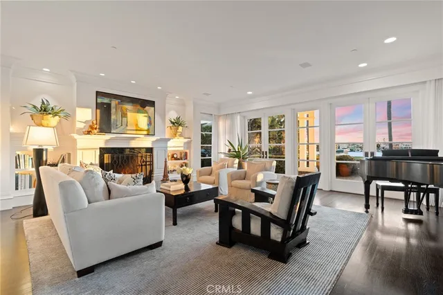 $19,500,000 | 2411 Bayshore Drive, Newport Beach, CA 92663