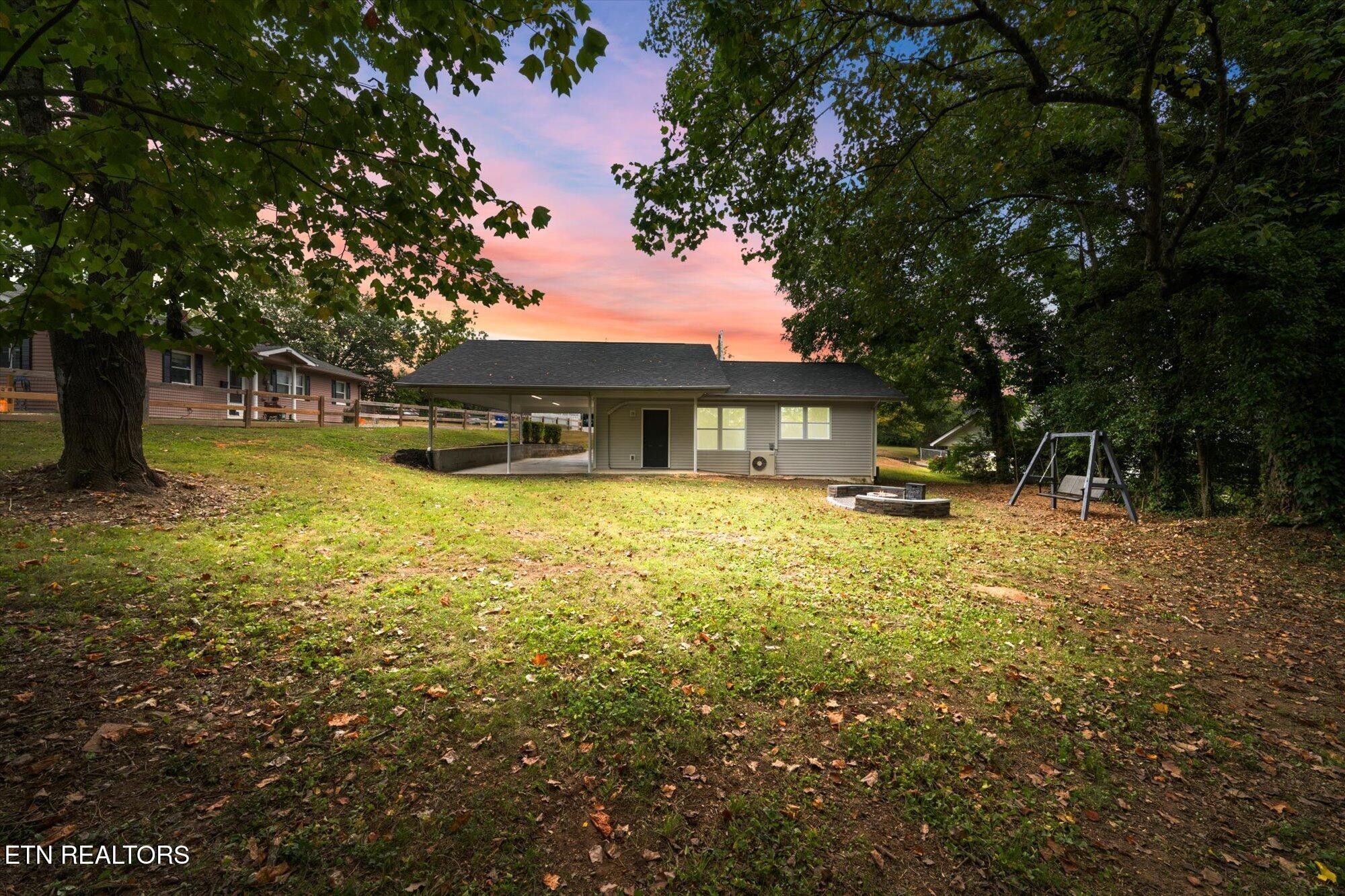 103 Parsons Road Oak Ridge, TN 37830 - Photo 16 of 27 a swimming pool view with a seating space