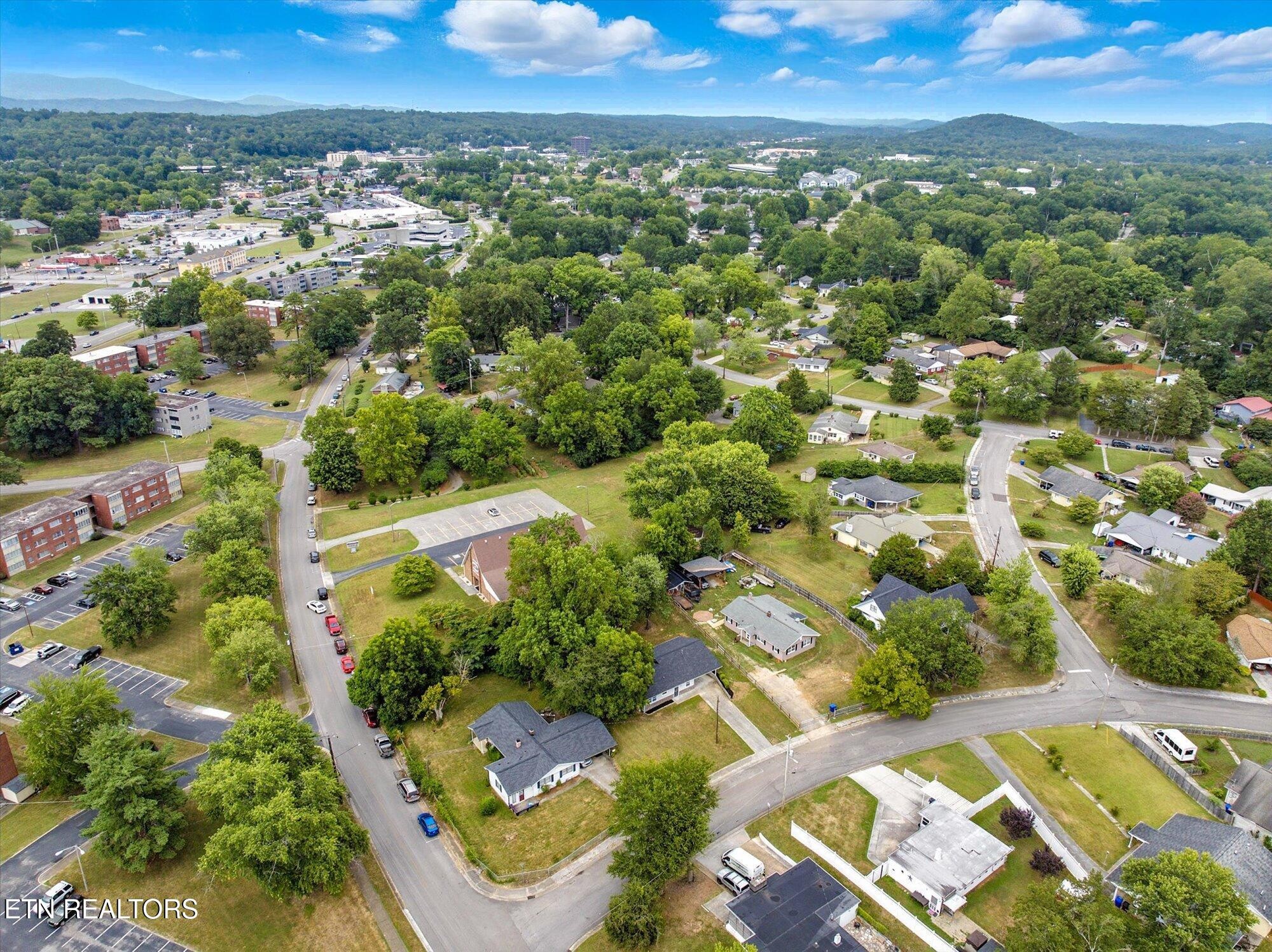 103 Parsons Road Oak Ridge, TN 37830 - Photo 26 of 27 an aerial view of a city