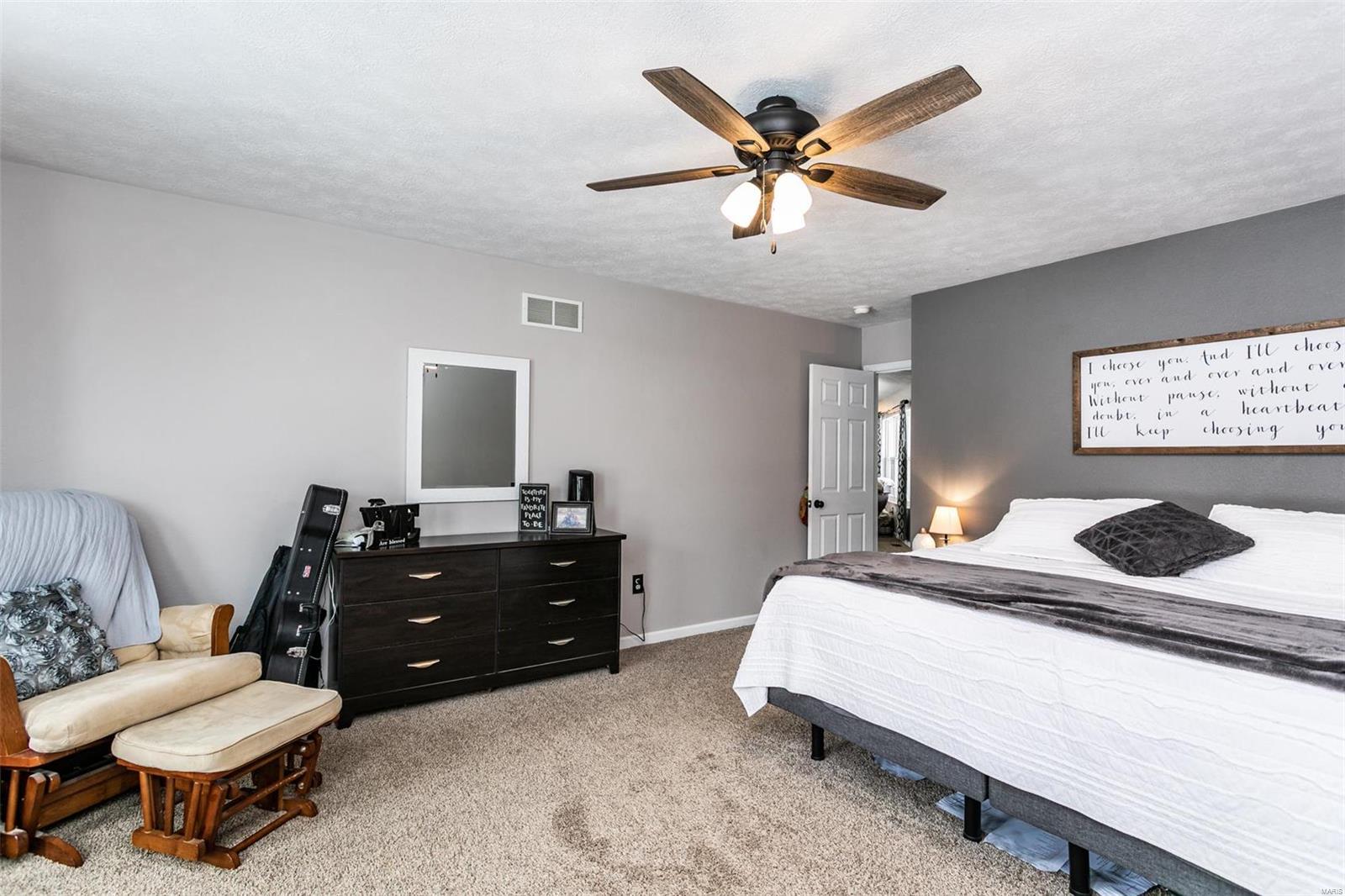 2484 Motel Road Highland, IL 62249 - Photo 15 of 48
