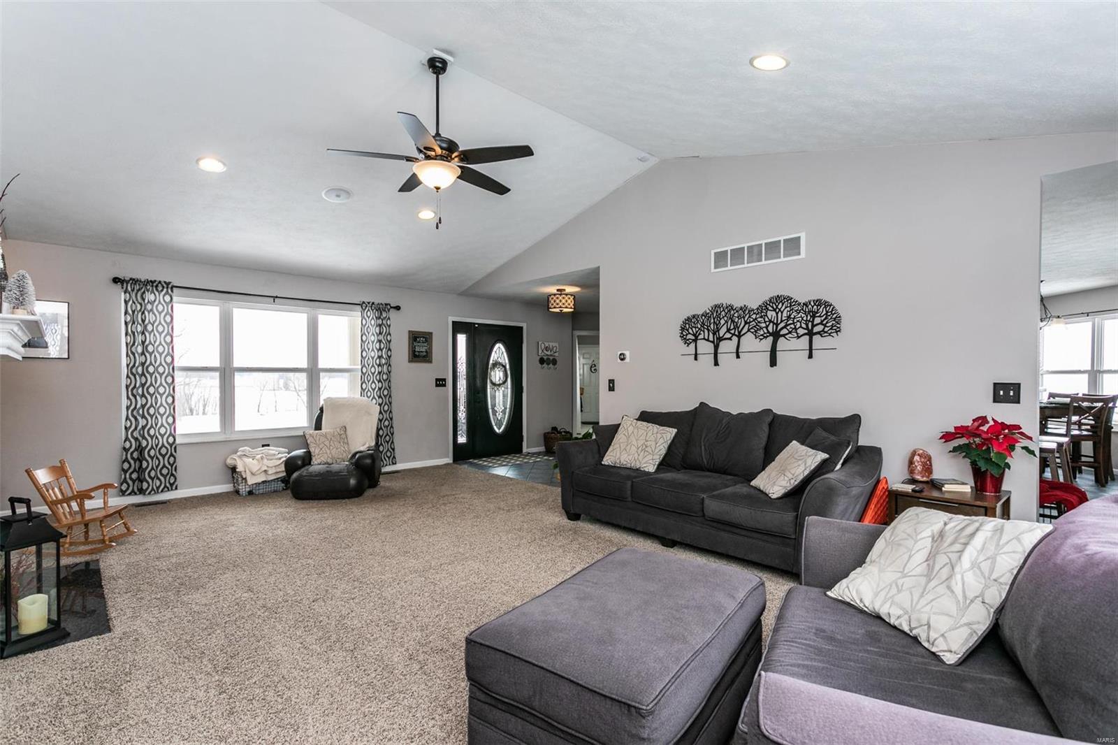 2484 Motel Road Highland, IL 62249 - Photo 8 of 48