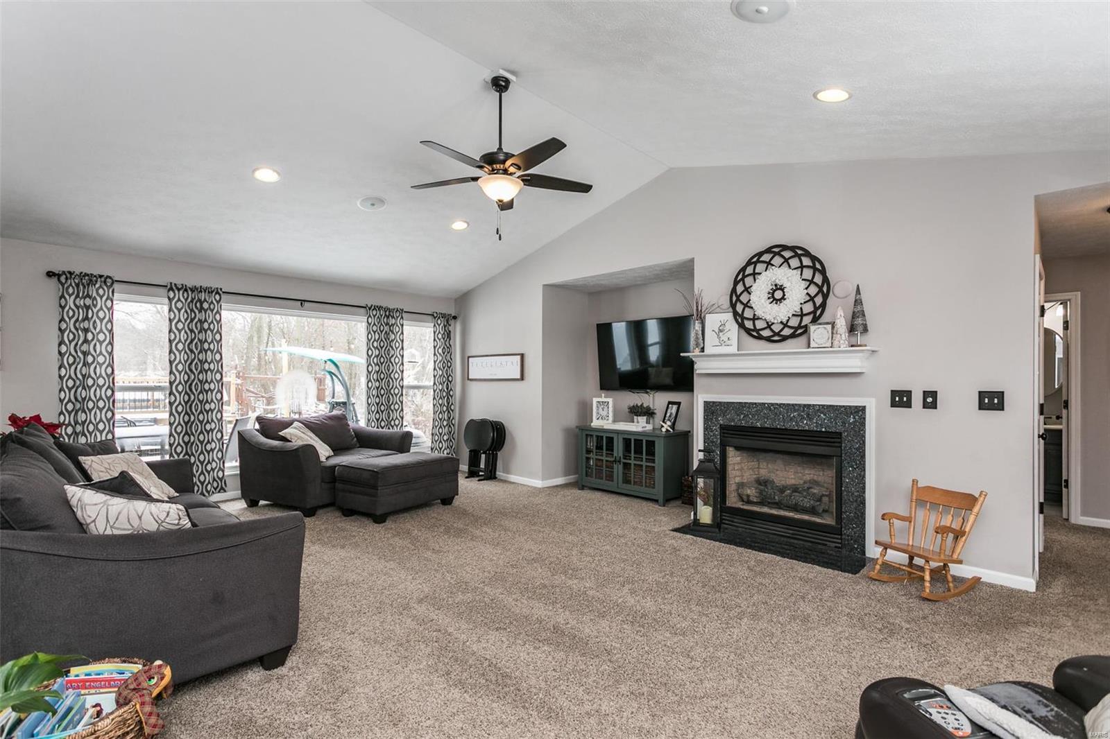 2484 Motel Road Highland, IL 62249 - Photo 9 of 48