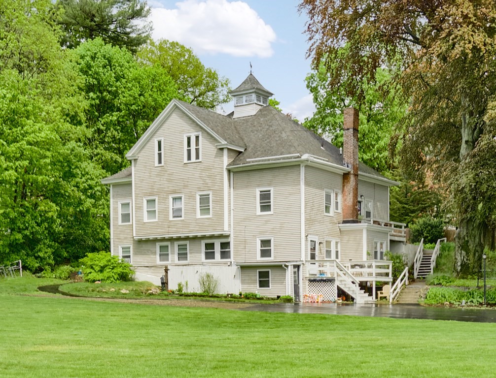 190 Institute Road Worcester, MA 01602 - Photo 2 of 27 Gallery Image 2