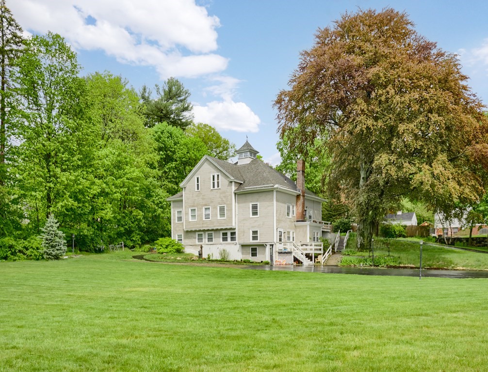 190 Institute Road Worcester, MA 01602 - Photo 4 of 27 Gallery Image 4