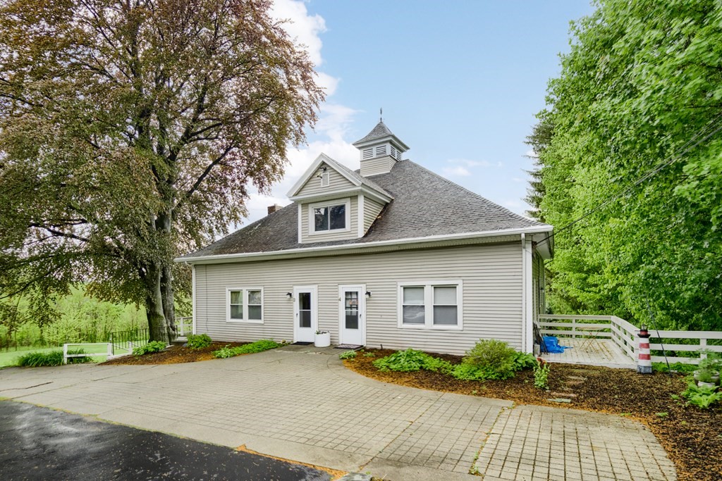 190 Institute Road Worcester, MA 01602 - Photo 6 of 27 Gallery Image 6