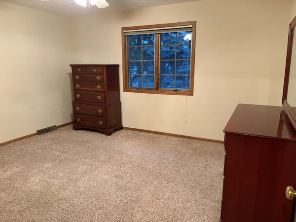 $284,000 | 2891 Parkside Drive, Jenison, MI 49428