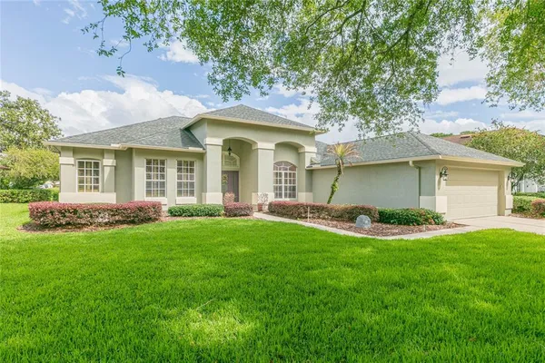 $474,900 | 3516 Shadowood Drive, Valrico, FL 33596
