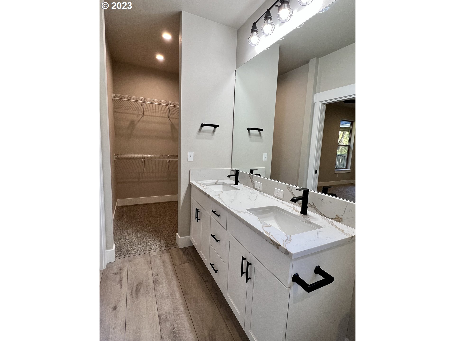 141 Jacks Court Winchester, OR 97495 - Photo 18 of 37