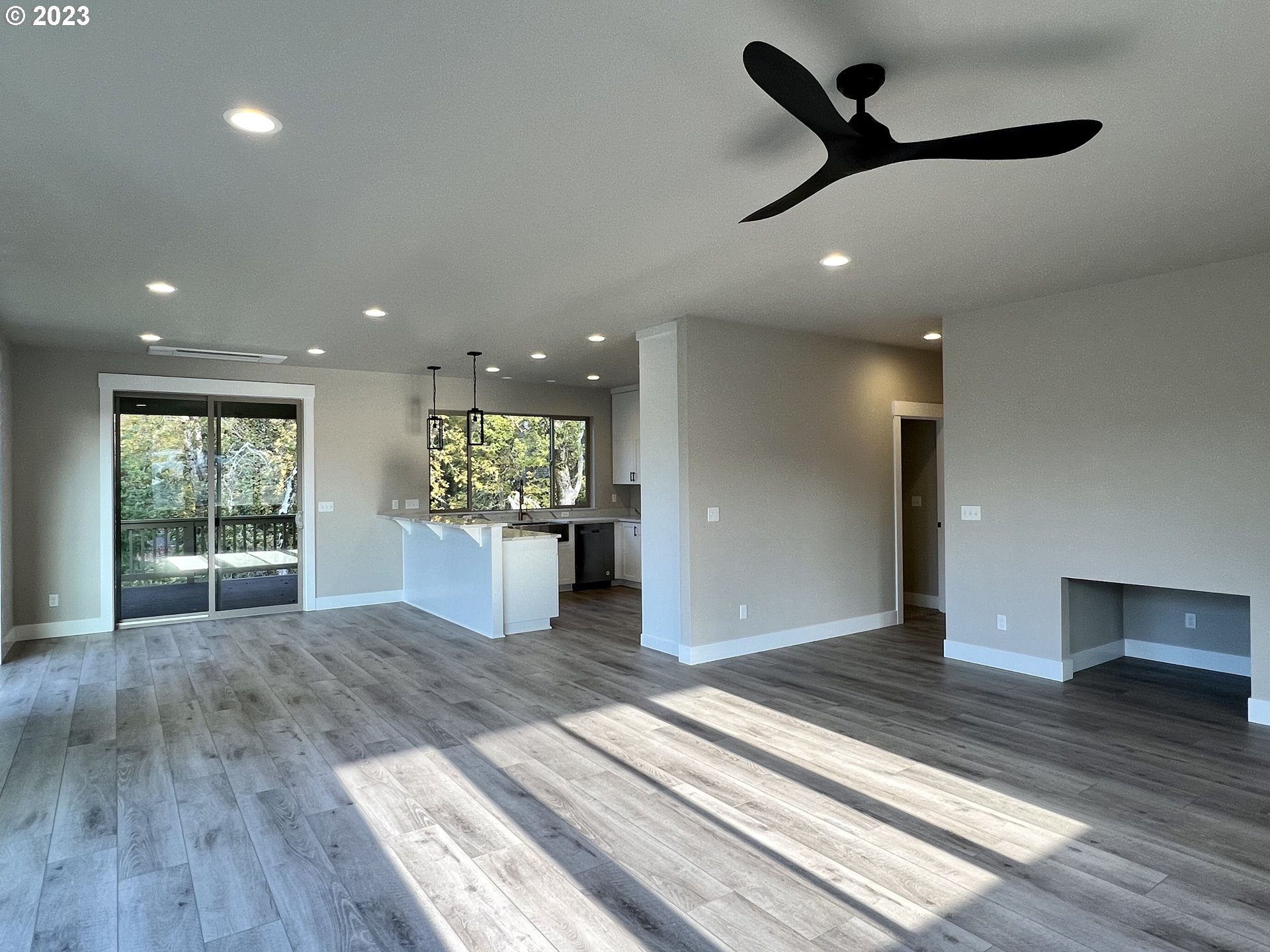 141 Jacks Court Winchester, OR 97495 - Photo 4 of 37