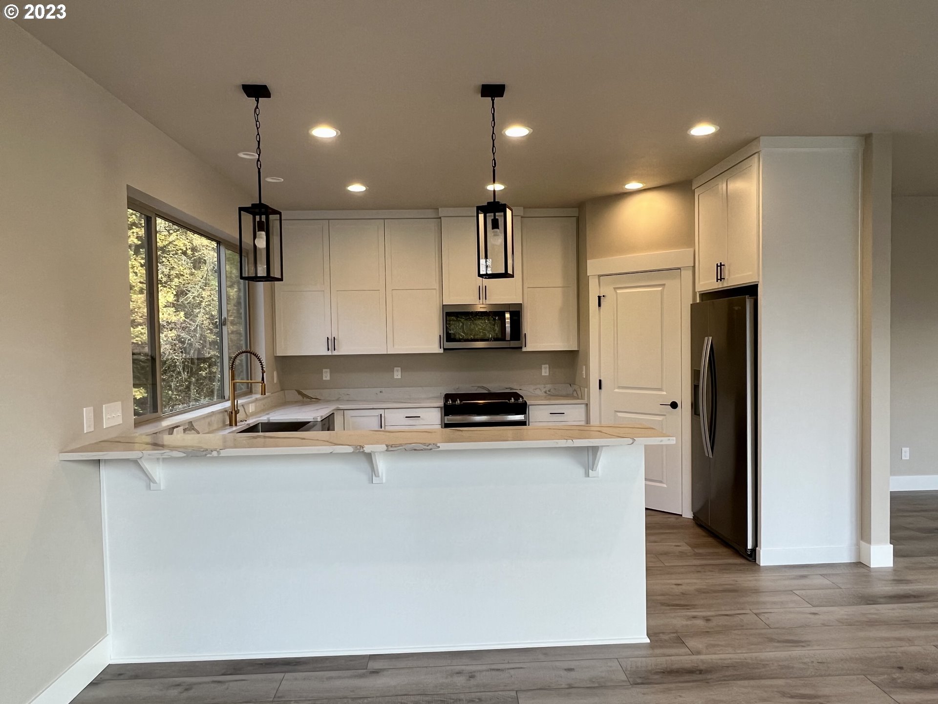 141 Jacks Court Winchester, OR 97495 - Photo 8 of 37