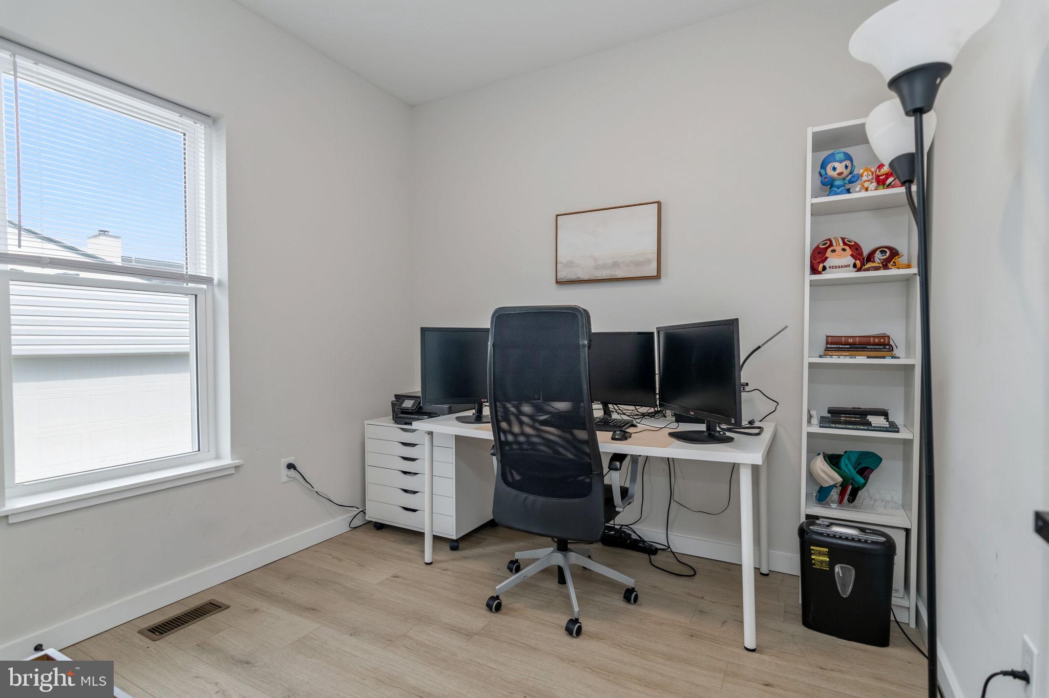 211 North Hammonds Ferry Road Linthicum Heights, MD 21090 - Photo 14 of 41 main level 5th bedroom/office